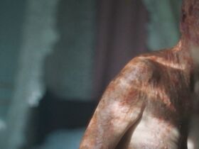 Жюли Де Бона голая – Благотворительный базар s01e03, e05 (2019) #3