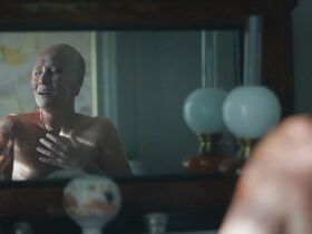 Жюли Де Бона голая – Благотворительный базар s01e03, e05 (2019) #4