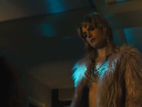 Гайте Янсен голая – Джетт s01e02 (2019) #3