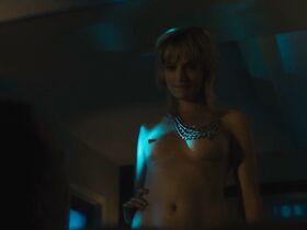 Гайте Янсен голая – Джетт s01e02 (2019) #9