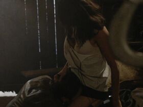 Дорка Гриллуш голая – Уикенд (2015) #7