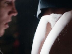 Дорка Гриллуш голая – Уикенд (2015)