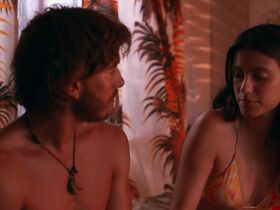 Барбара Лопес голая – Необузданные s01e08-09 (2020) #4