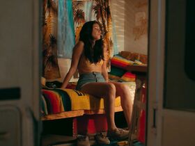 Барбара Лопес голая – Необузданные s01e08-09 (2020) #5