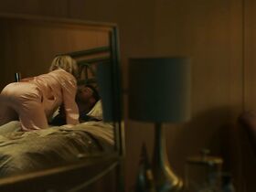 Хейли Беннетт секси – Глотай (2019) #2