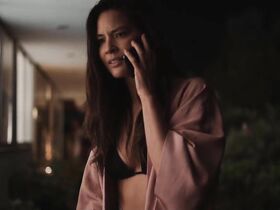 Оливия Манн секси – Вайолет (2021) #6