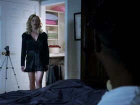 Джейми Прессли секси – Дом с паранормальными явлениями 2 (2014) #1