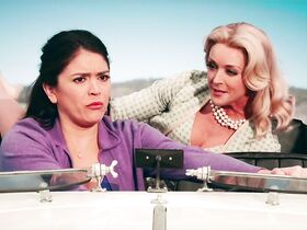 Джейн Краковски секси – Шмигадун! s01e05 (2021) #6