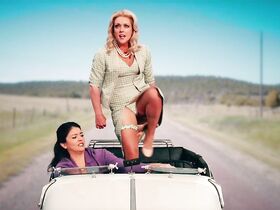 Джейн Краковски секси – Шмигадун! s01e05 (2021)