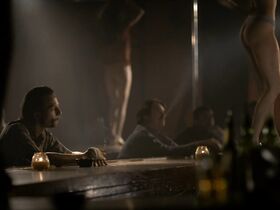 Трикси Минкс секси – Наемник Куорри s01e02 (2016) #7