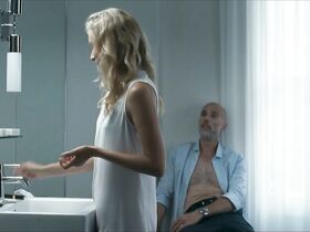 Симона-Элиза Джирард секси – Борис без Беатрис (2016) #5