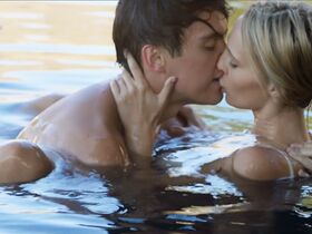 Алана Де Фрейтас секси – Перед рассветом (2019)