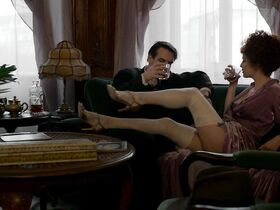 Бернадетт Митак голая, Ханна Палош голая – Будапештский нуар (2017) #7