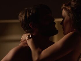 Эмили Суоллоу секси – Как избежать наказания за убийство s02e15 (2016) #1