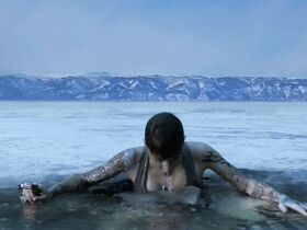 Руби Роуз секси – Бэтвумен s01e01 (2019) #3