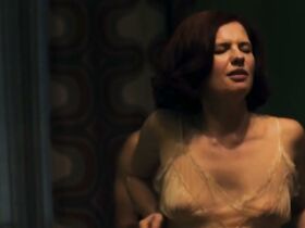 Виктория Городецкая голая, Катажина Вайда голая – Икар (2019) #4