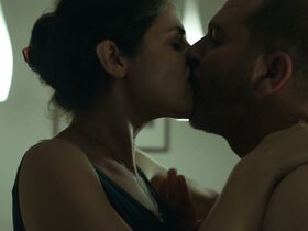 Сарит Ларри голая – Воспитательница (2014) #4