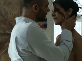 Сарит Ларри голая – Воспитательница (2014) #7