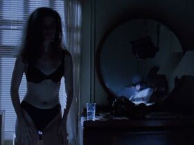 Мэри-Луиз Паркер голая – Мистер Прекрасный (1993) #5