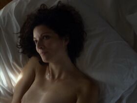 Стефани Клео голая, Леа Дрюкер голая – Голубая комната (2014) #2