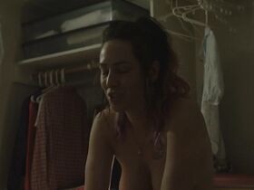 Лиза ван Дам-Бейтс голая – Marla Mae (2018) #4