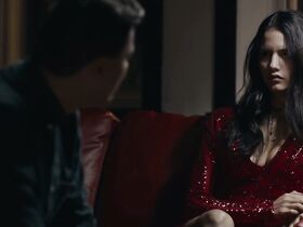 Таная Битти голая – Сквозь черную ель (2018) #8