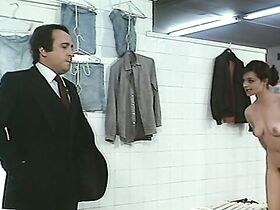 Асусена Эрнандес голая – Соблазнитель в маске (1980) #11