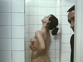 Асусена Эрнандес голая – Соблазнитель в маске (1980) #19