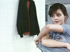 Асусена Эрнандес голая – Соблазнитель в маске (1980) #2