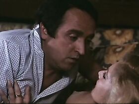 Мария Салерно голая – Соблазнитель в маске (1980) #18
