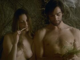 Линн Фредерик голая – Четыре всадника Апокалипсиса (1975)