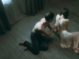 Татьяна Пешкова голая – Контакт (2005) #4