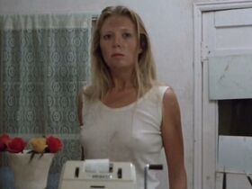 Ютта Шпайдель голая – Тайна мотеля «Медовый месяц» (1979) #8