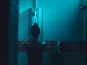 Уилла Фицджералд секси, Марло Келли секси, Эрисен Ф. Гардиола секси – Как ты смеешь s01e01 (2019) #4