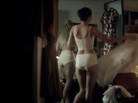 Каролина Шимчак голая, Луиза Янишевская голая – Stars (2017) #5