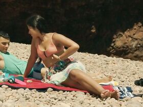 Мина Фарид секси, Захия Дехар голая – Мое прекрасное лето с Софи (2019) #5