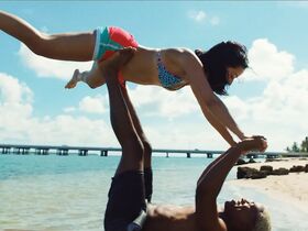 Алекса Деми секси – Волны (2019) #3