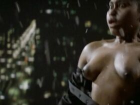 Белинда Бауэр голая, Хелен Керри голая – Зима приносит смерть (1977) #8