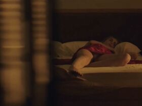 Ингрид Гарсия Йонсон голая – Я и моя мертвая жена (2019) #5