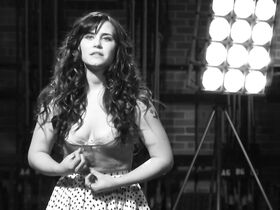 Саския Бурмайстер голая – Черно-белый секс (2012) #3