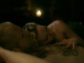 Люси Мартин секси – Викинги s06e08 (2020) #4