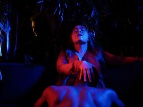 Сторми Майя голая, Стефани Блум голая – 2050 (2018) #5