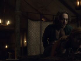 Стефани Мартини секси – Последнее королевство s04e03 (2020)