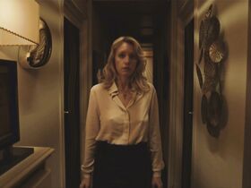 Людивин Санье голая – Новый Папа s01e03-04 (2020) #4