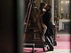 Фиби Дайневор голая – Бриджертоны s01e06 (2020) #12