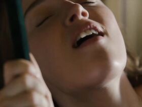 Фиби Дайневор голая – Бриджертоны s01e06 (2020) #13