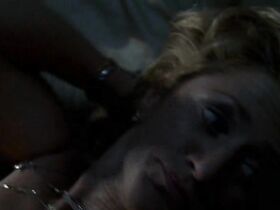 Иди Фалько голая – Клан Сопрано s05e06 (2004) #11