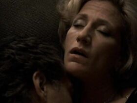 Иди Фалько голая – Клан Сопрано s05e06 (2004) #6