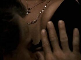 Иди Фалько голая – Клан Сопрано s05e06 (2004) #7