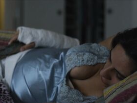 Нина Винагри голая – Kicks (2016) #2